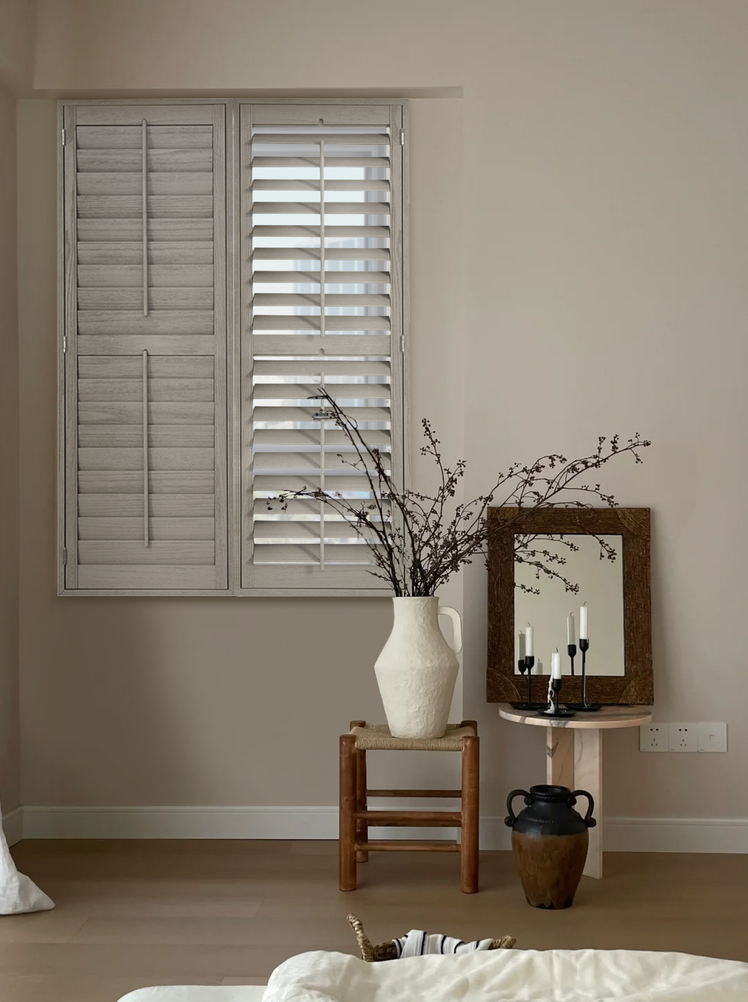 White plantation shutters foo window shading Brushed crafted