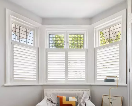 YMTC real wooden plantation shutters